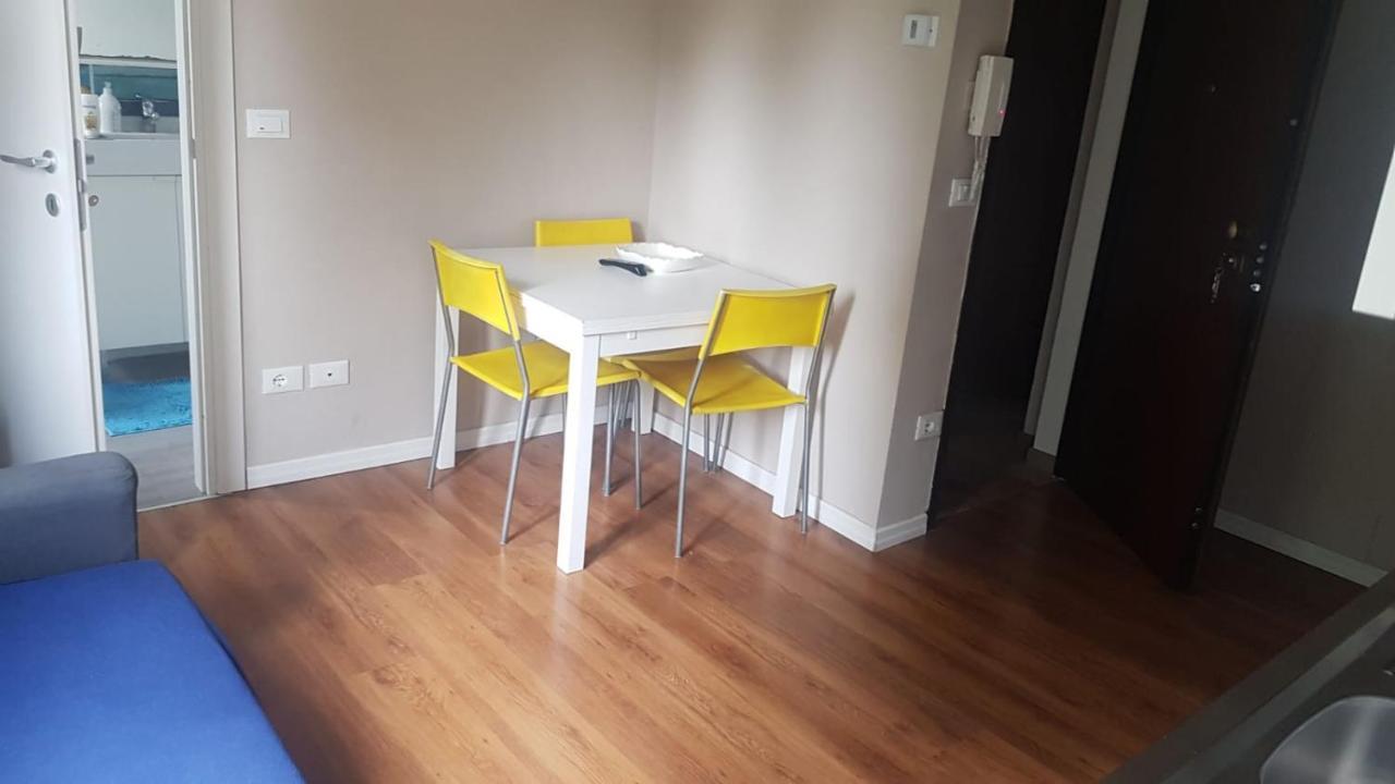 Intero bilocale da Antonio - free Wi-Fi Appartamento Bologna Esterno foto